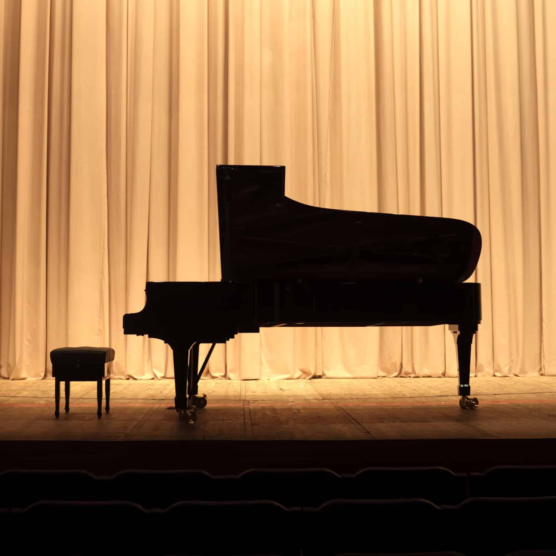 grand piano on stage 
