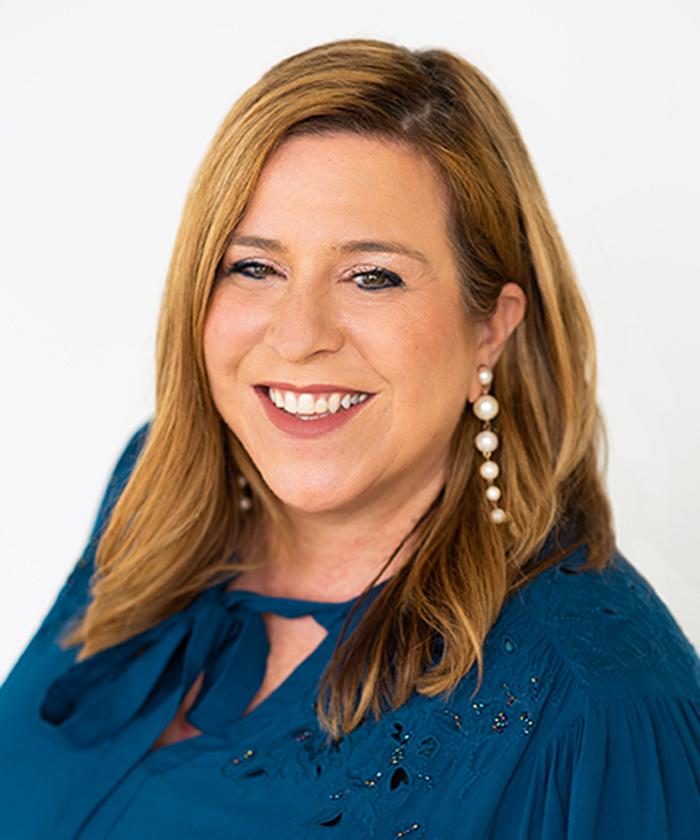 Andrea Vizenor