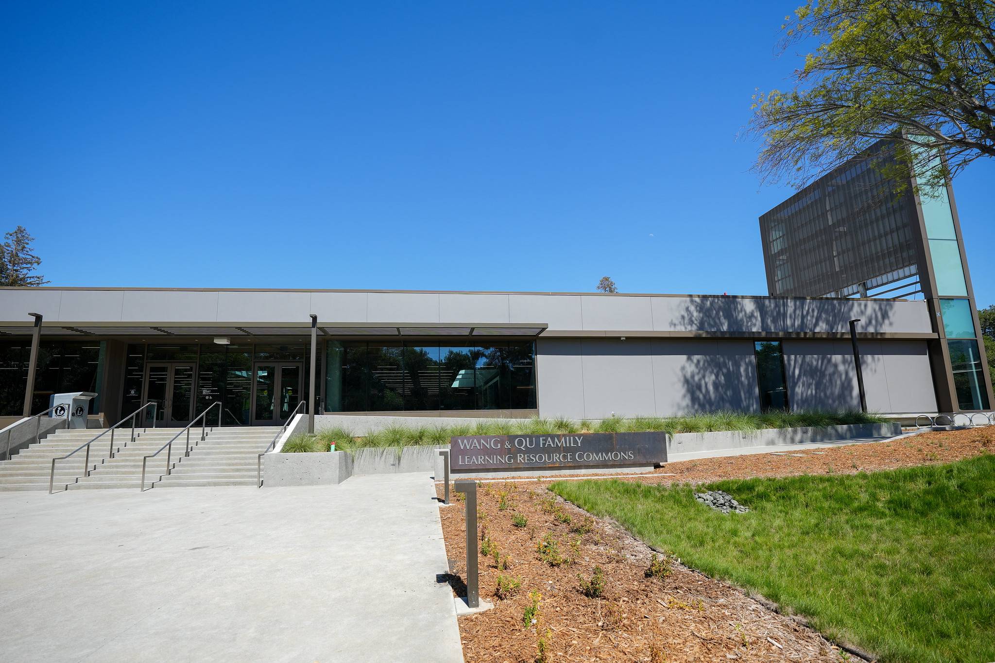 learning resource commons building wide shot